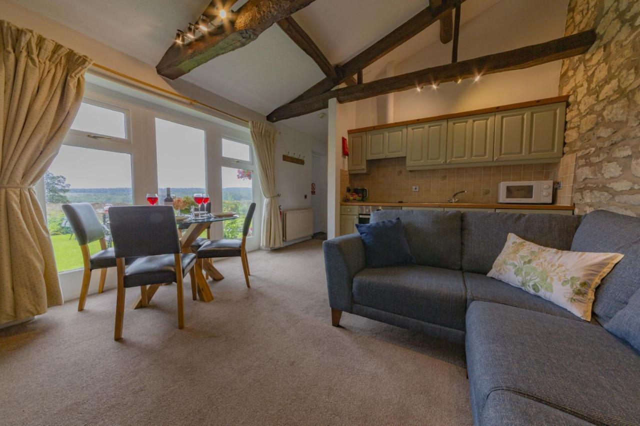 Ryedale Cottage เฮล์มสลีย์ ภายนอก รูปภาพ